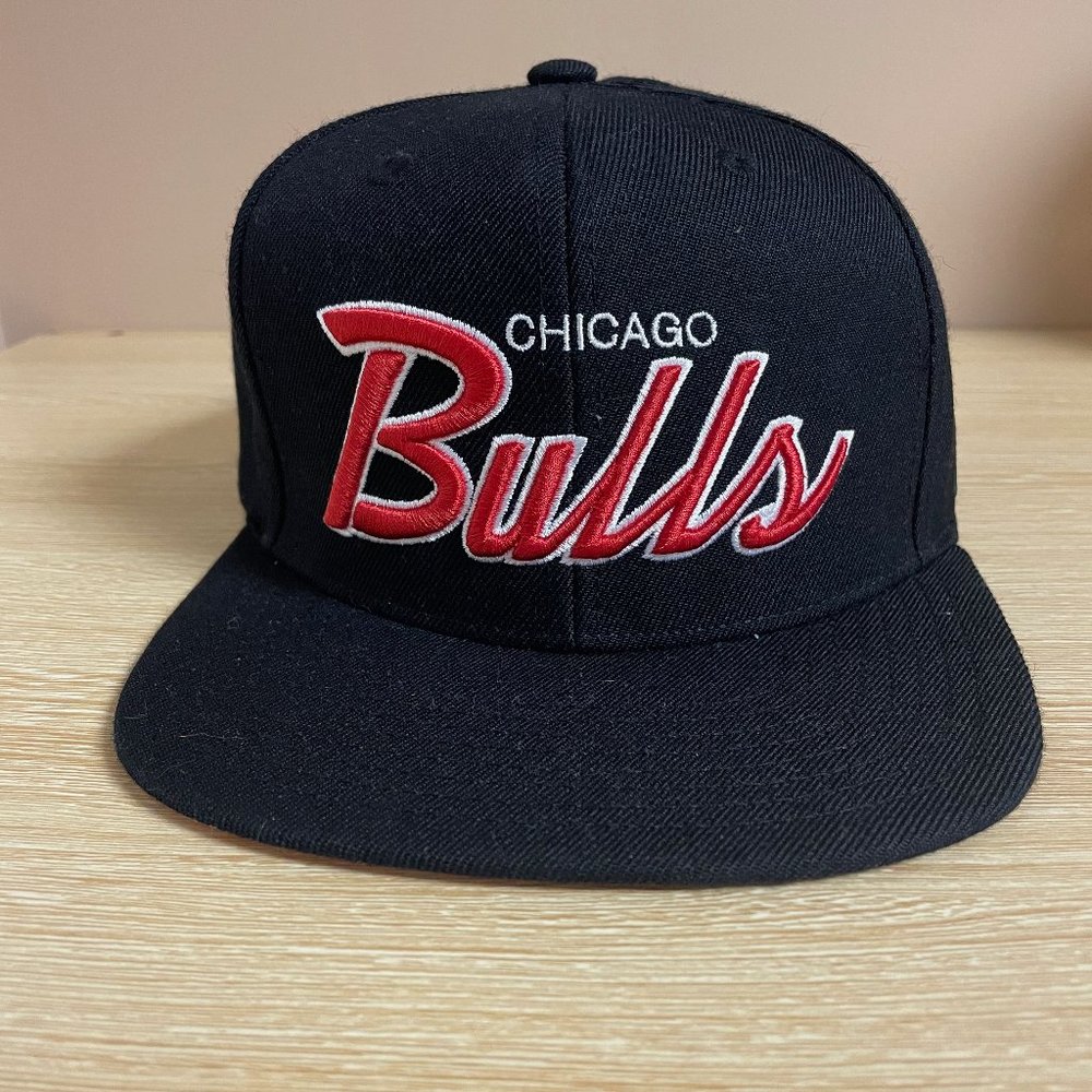 COPY - NBA Chicago Bulls Black, Red & Pink Snapback Hat Mitchell & Ness Nostalg…